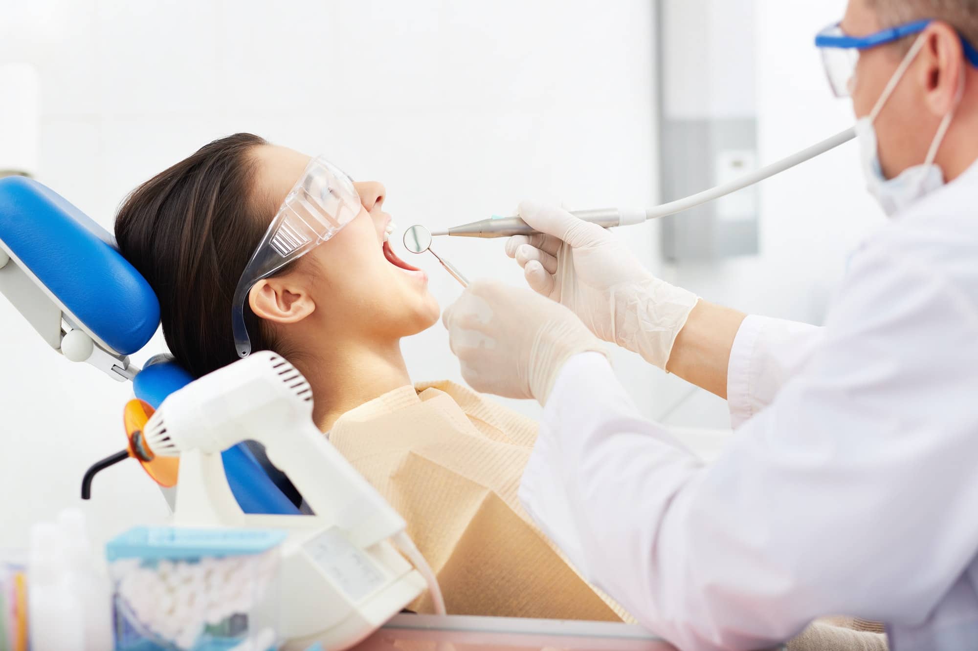 Read more about the article The History Of Cosmetic Dentistry