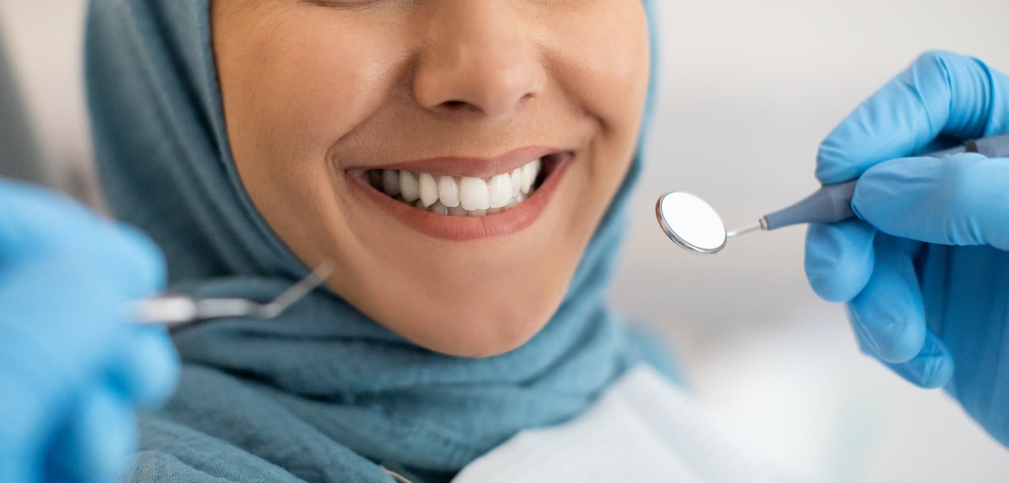 Read more about the article What to Expect with a Smile Makeover