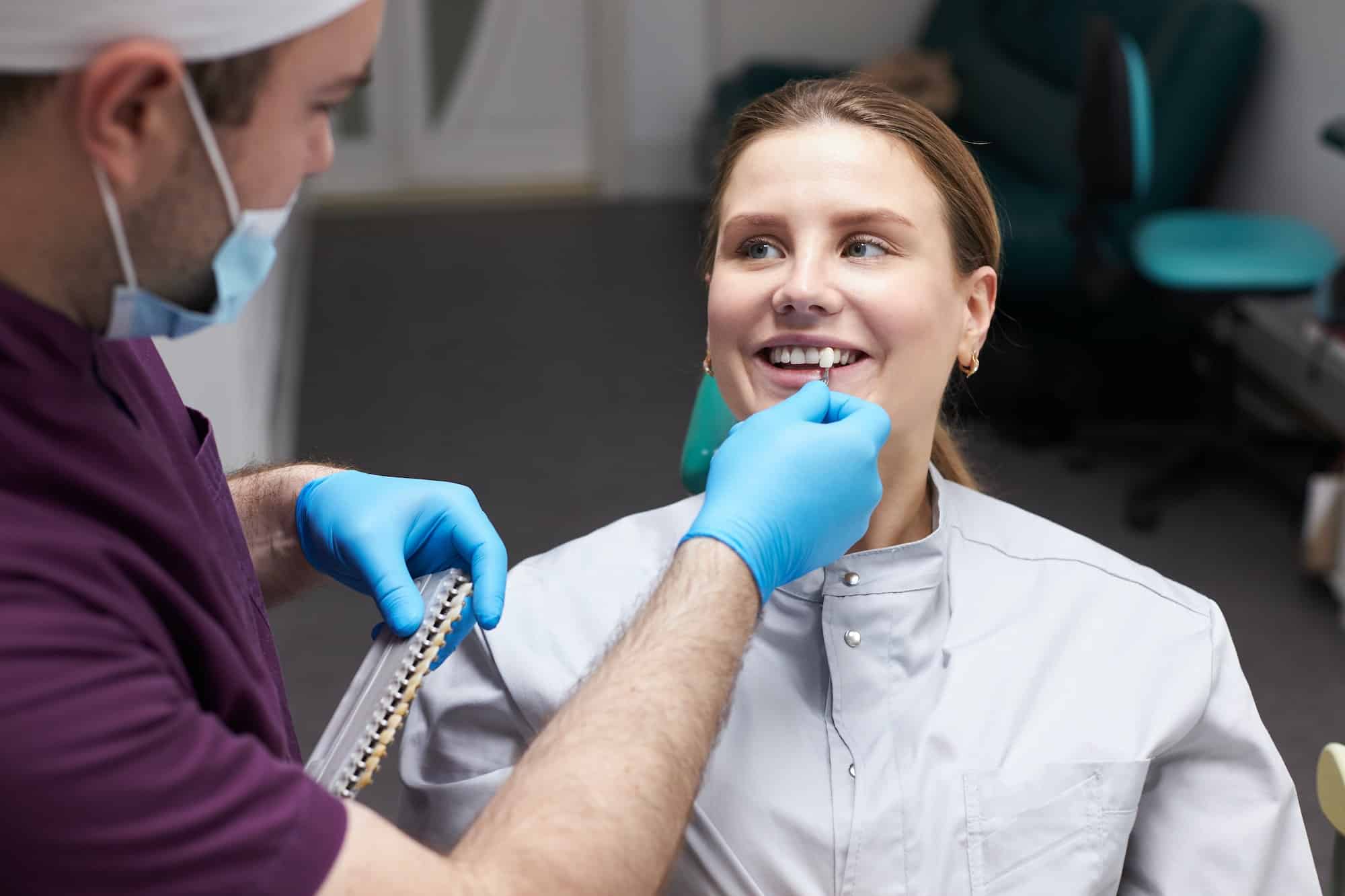 Read more about the article Veneer Care: How to Avoid Common Pitfalls